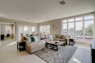 Photo #4: 6085266 Listing 