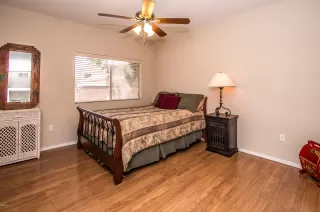 Photo #4: 6085349 Listing