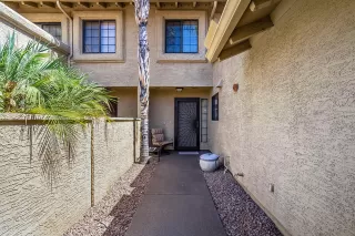 Photo #2: 6085685 Listing 