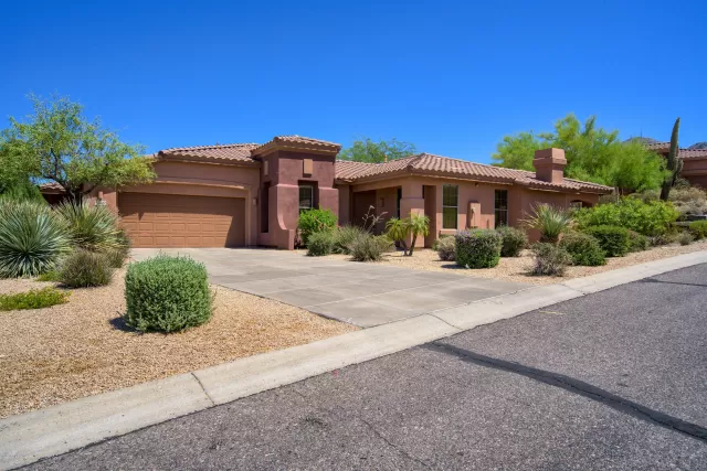 MLS: 6085891 Condo For Sale