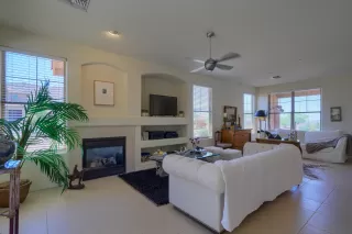 Photo #2: 6085891 Listing 