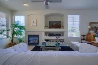 Photo #5: 6085891 Listing 