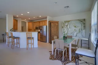 Photo #6: 6085891 Listing 