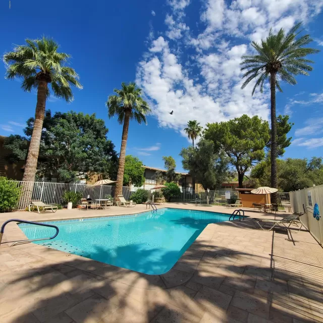 MLS: 6085919 Condo For Sale