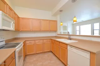 Photo #6: 6086008 Listing