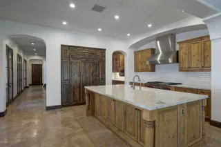 Photo #4: 6086105 Listing 