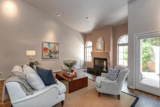 MLS: 6086110 Condo For Sale