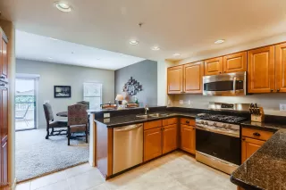 Photo #6: 6086302 Listing