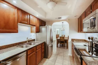 Photo #3: 6086304 Listing