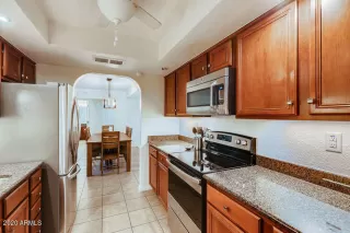 Photo #4: 6086304 Listing