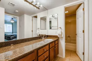 Photo #6: 6086304 Listing