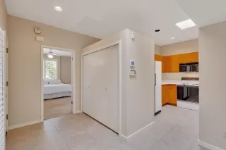 Photo #2: 6086475 Listing 