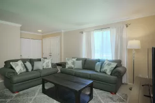 Photo #2: 6086544 Listing