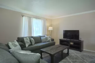 Photo #3: 6086544 Listing