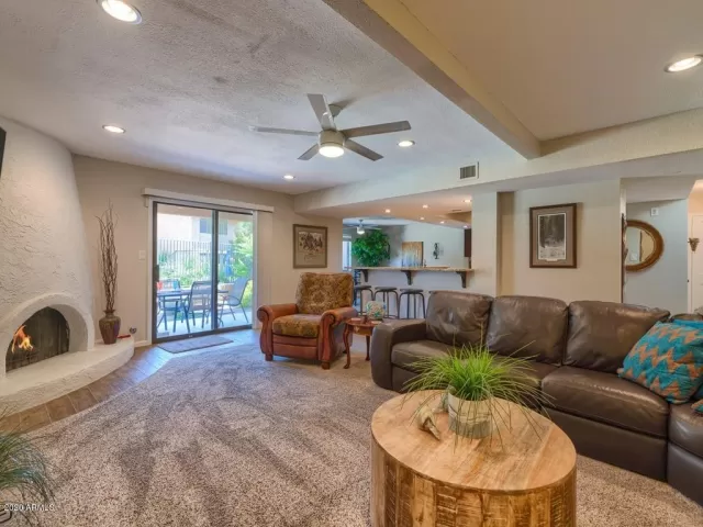 MLS: 6086662 Condo For Sale