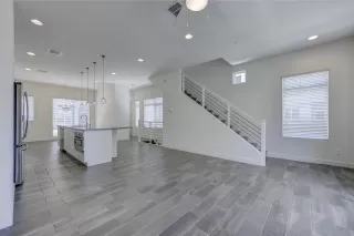 Photo #5: 6086796 Listing 