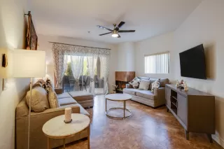 Photo #6: 6086919 Listing 