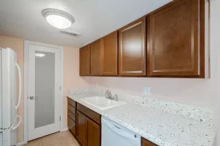 Photo #4: 6086980 Listing
