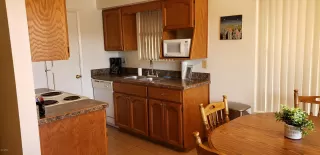 Photo #5: 6087001 Listing
