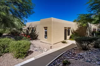 Photo #2: 6087005 Listing