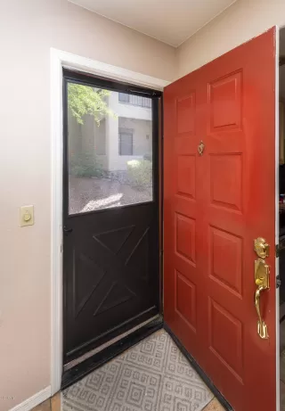 Photo #5: 6087005 Listing