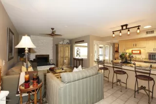 Photo #6: 6087104 Listing 