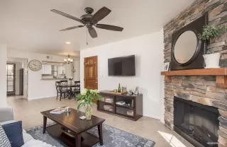 Photo #2: 6087327 Listing 