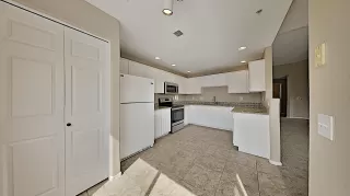 Photo #5: 6087445 Listing