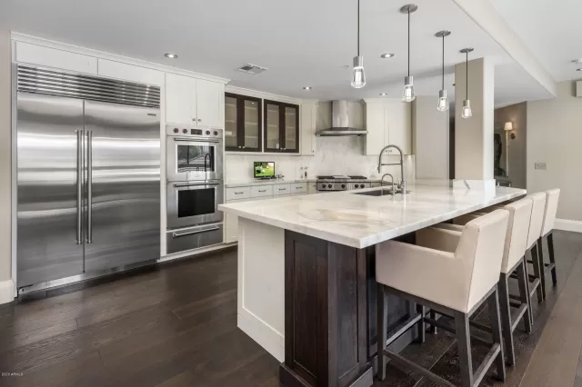 MLS: 6087451 Condo For Sale