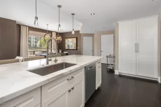 Photo #3: 6087451 Listing