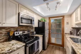 Photo #6: 6087530 Listing 