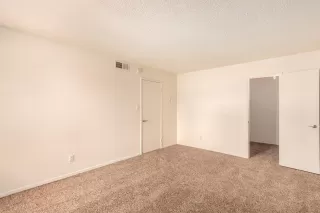 Photo #4: 6087774 Listing 