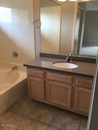 Photo #5: 6087856 Listing 