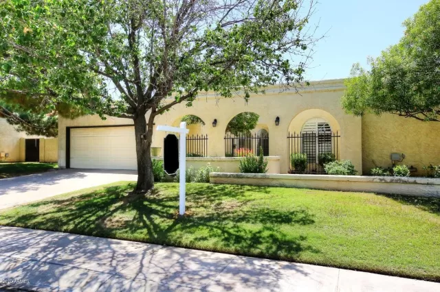 MLS: 6087984 Condo For Sale