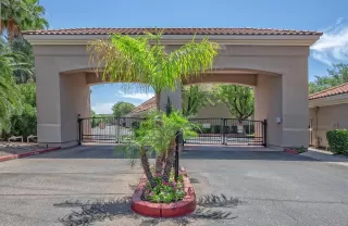 Photo #1: 6088107 Listing