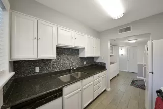 Photo #1: 6088317 Listing