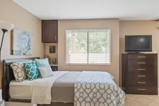 Photo #6: 6088769 Listing 