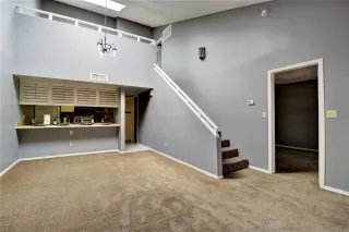 Photo #6: 6088896 Listing