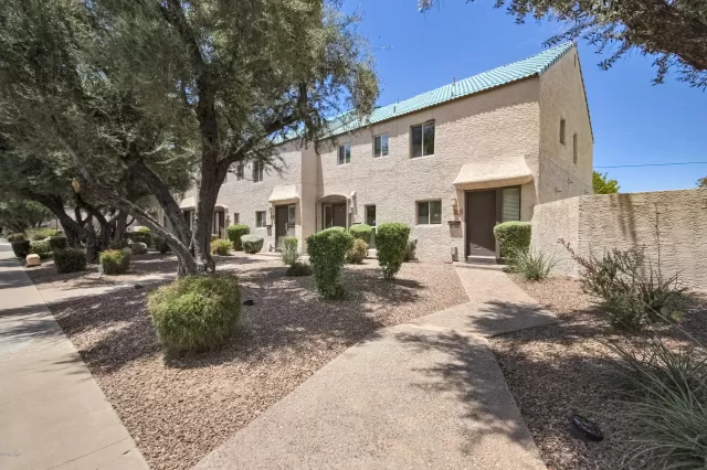 MLS: 6088977 Condo For Sale