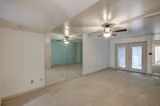 Photo #3: 6088977 Listing
