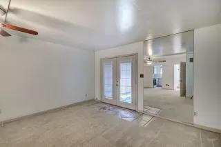 Photo #5: 6088977 Listing