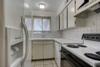 Photo #6: 6088977 Listing
