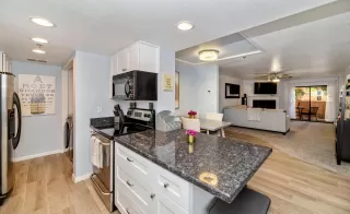 Photo #4: 6088978 Listing