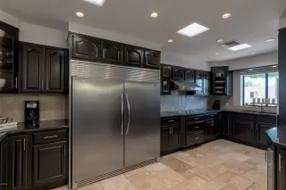 Photo #5: 6088986 Listing