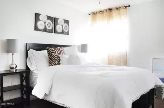 Photo #3: 6088993 Listing