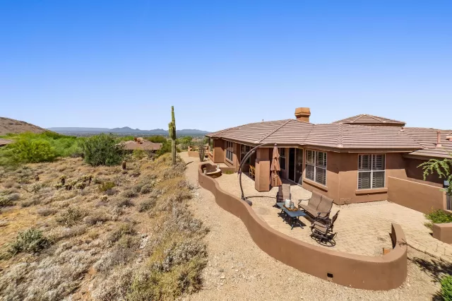 MLS: 6089120 Condo For Sale