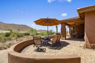 Photo #6: 6089120 Listing 