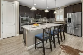 Photo #2: 6089184 Listing