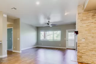 Photo #4: 6089276 Listing