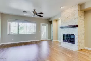 Photo #5: 6089276 Listing